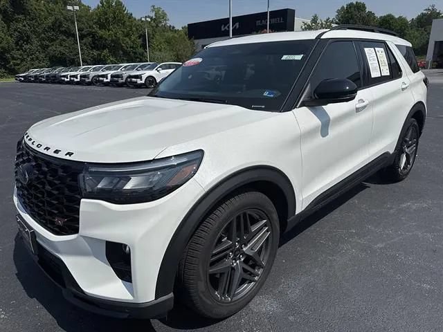 Used 2025 Ford Explorer ST w/ Sun And Sound Package AWD/4WD image 3