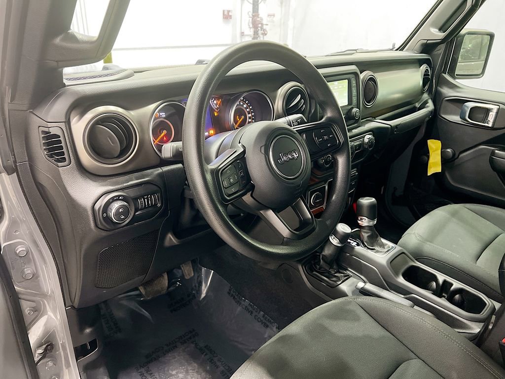 Used 2021 Jeep Gladiator Sport w/ Trailer Tow Package image 19