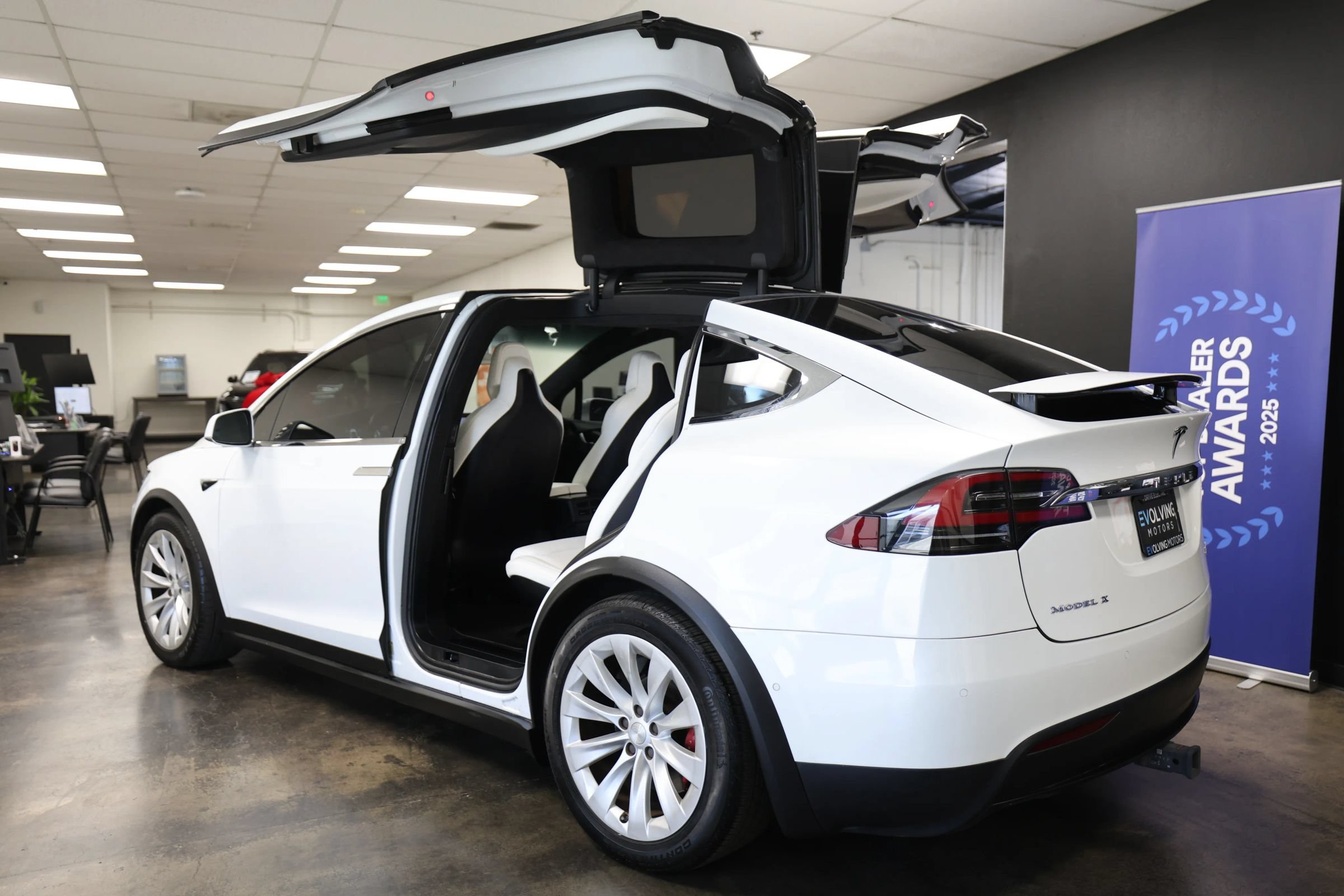 Used 2018 Tesla Model X P100D AWD/4WD image 13