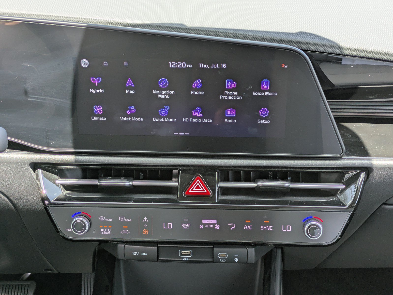 Certified 2023 Kia Niro EX FWD image 15