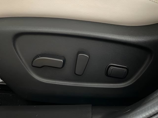 Certified 2022 Nissan Rogue Sport SL AWD/4WD image 12