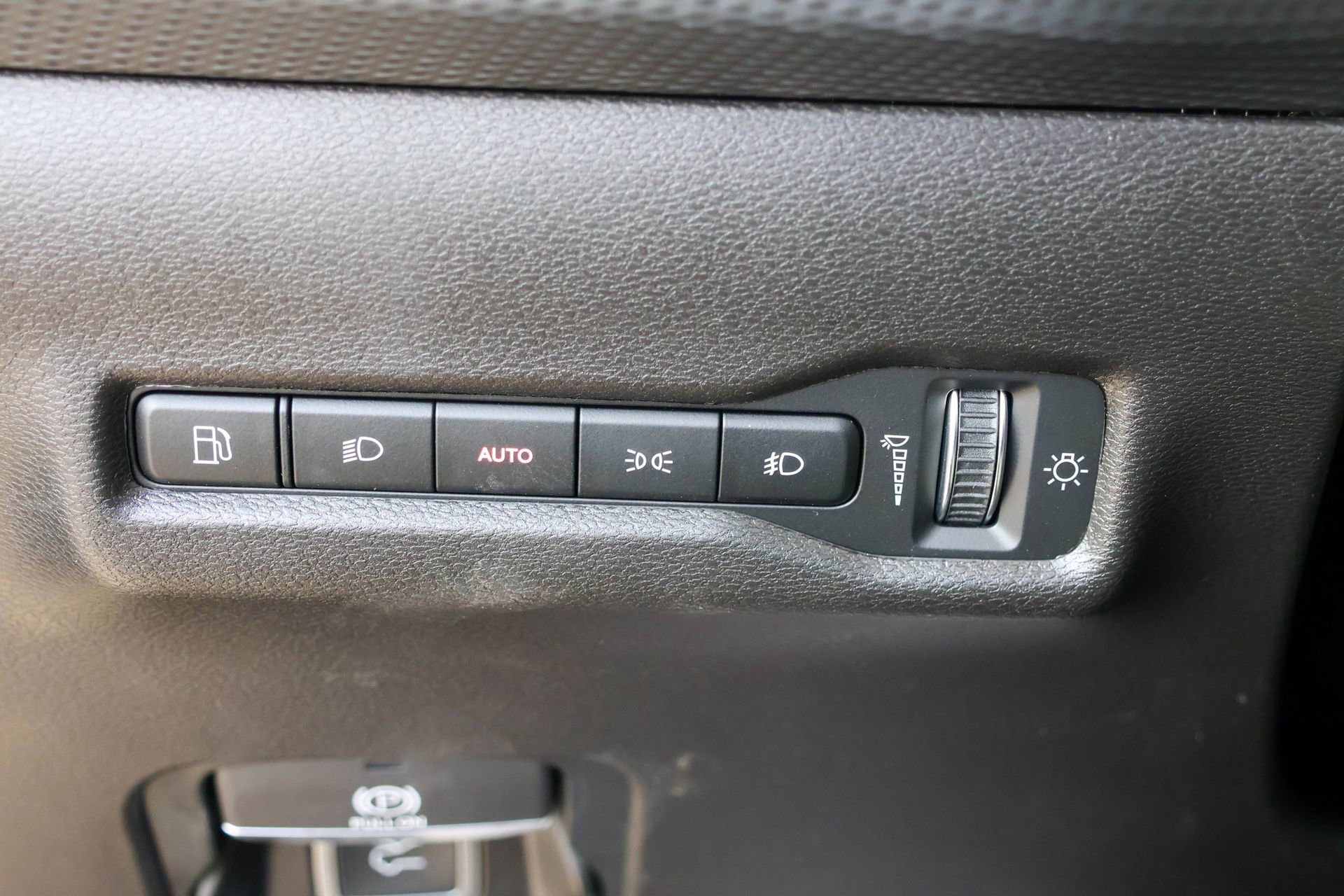 New 2026 Jeep Cherokee Overland image 31