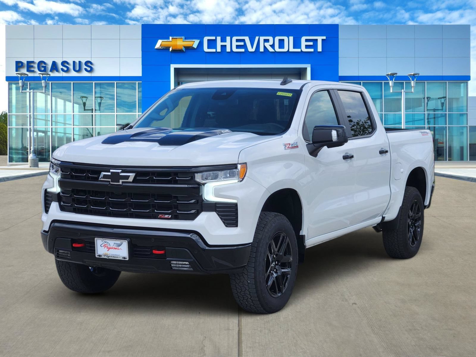 New 2026 Chevrolet Silverado 1500 LT Trail Boss w/ LT Trail Boss Premium Package AWD/4WD image 2
