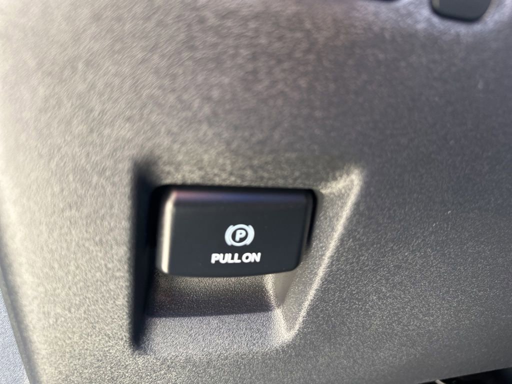 Used 2025 Ford Expedition Tremor AWD/4WD image 12