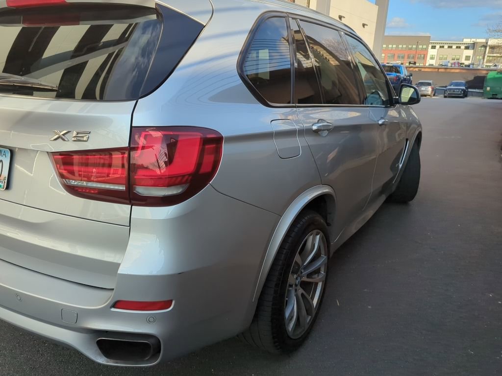 Used 2016 BMW X5 xDrive50i image 3