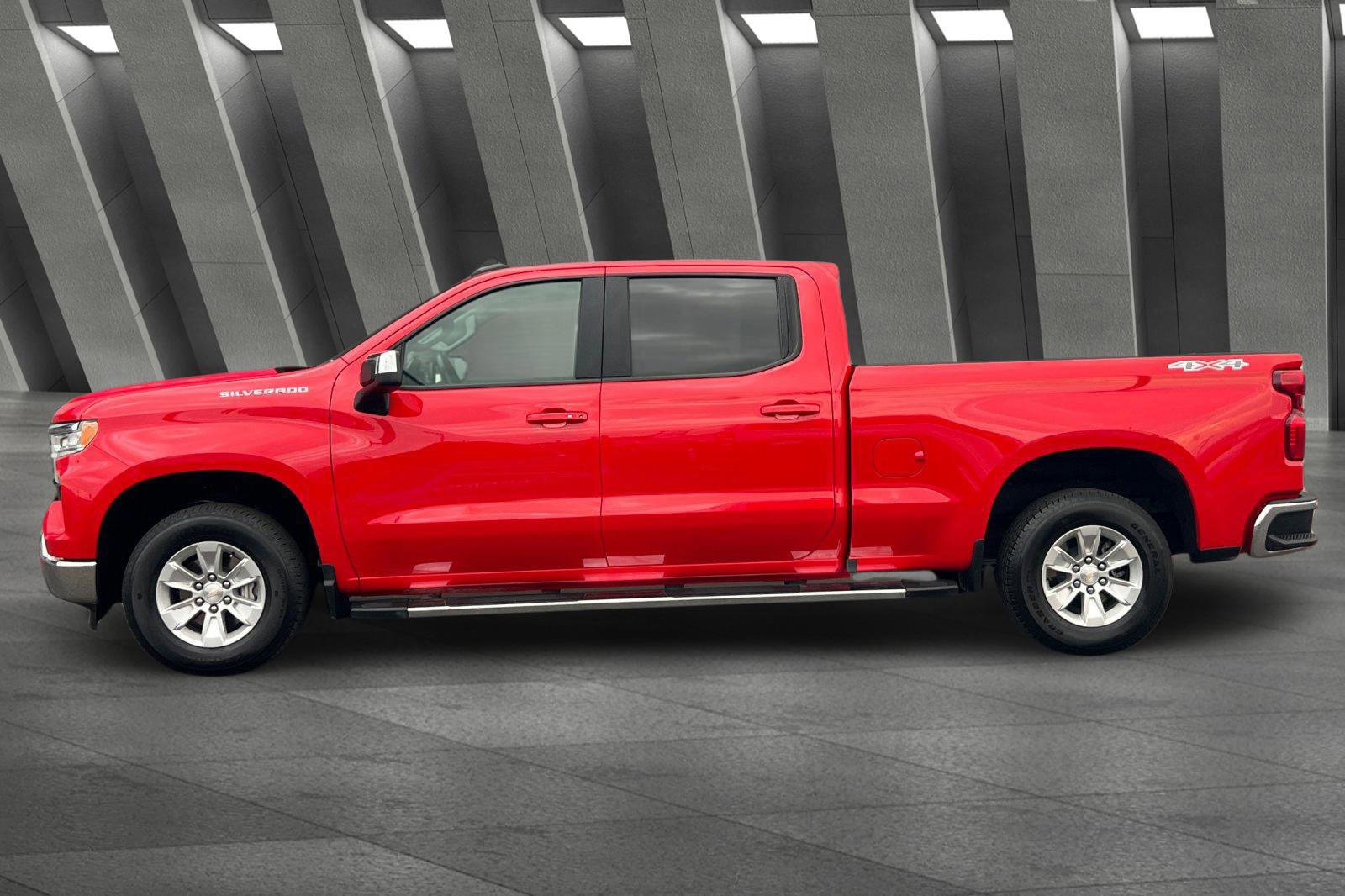 Used 2024 Chevrolet Silverado 1500 LT w/ Protection Package image 7