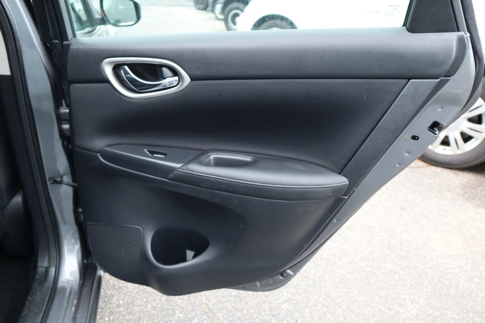 Used 2017 Nissan Sentra SV image 17