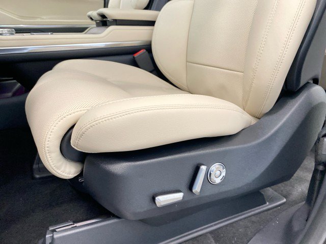 New 2027 Lincoln Navigator Premiere AWD/4WD image 20