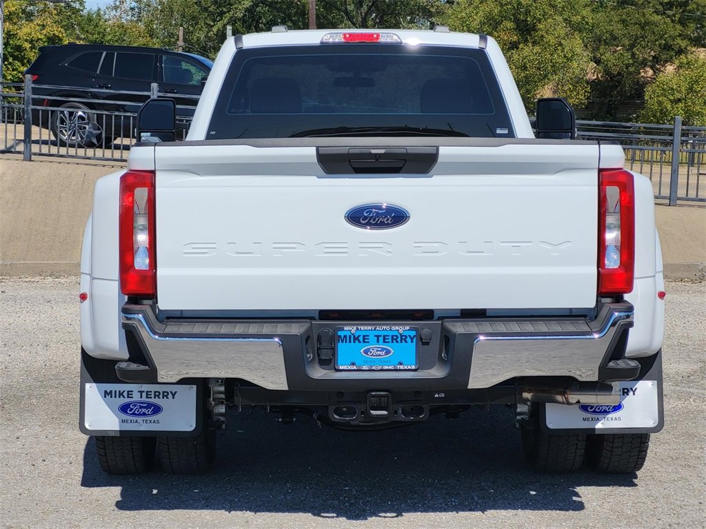 New 2026 Ford F450 XL w/ XL Driver Assist Package image 4