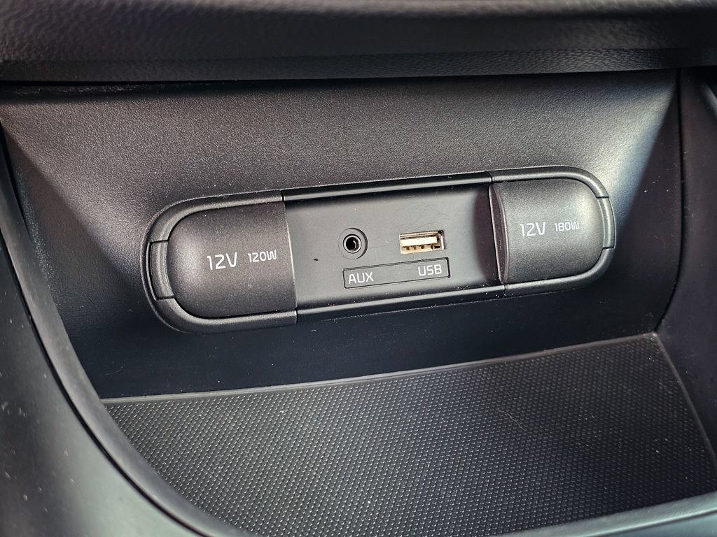 Used 2016 Kia Soul FWD image 22