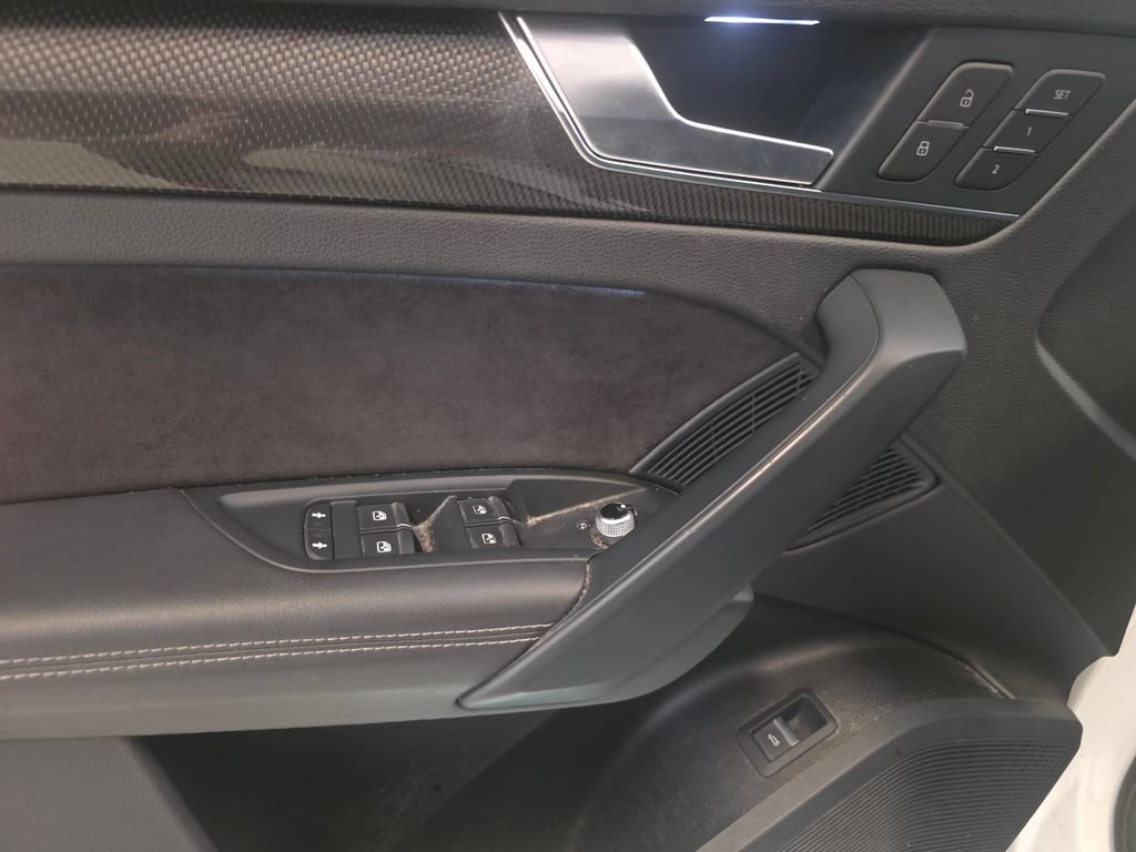 Used 2020 Audi SQ5 Premium Plus w/ Premium Plus Package AWD/4WD image 26