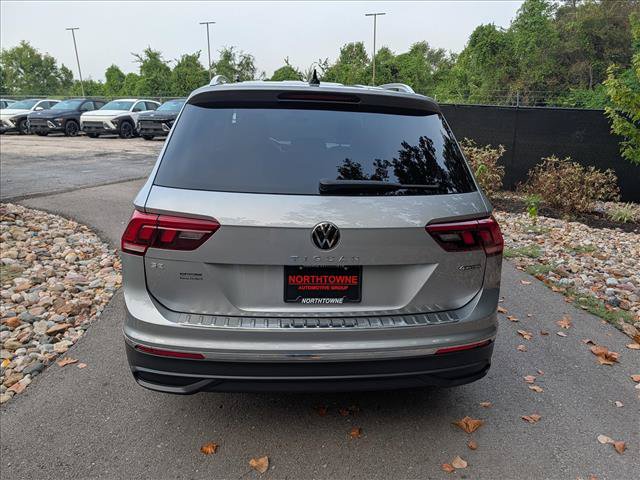 Certified 2022 Volkswagen Tiguan SE AWD/4WD image 4
