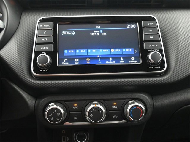 New 2025 Nissan Kicks Play S image 4