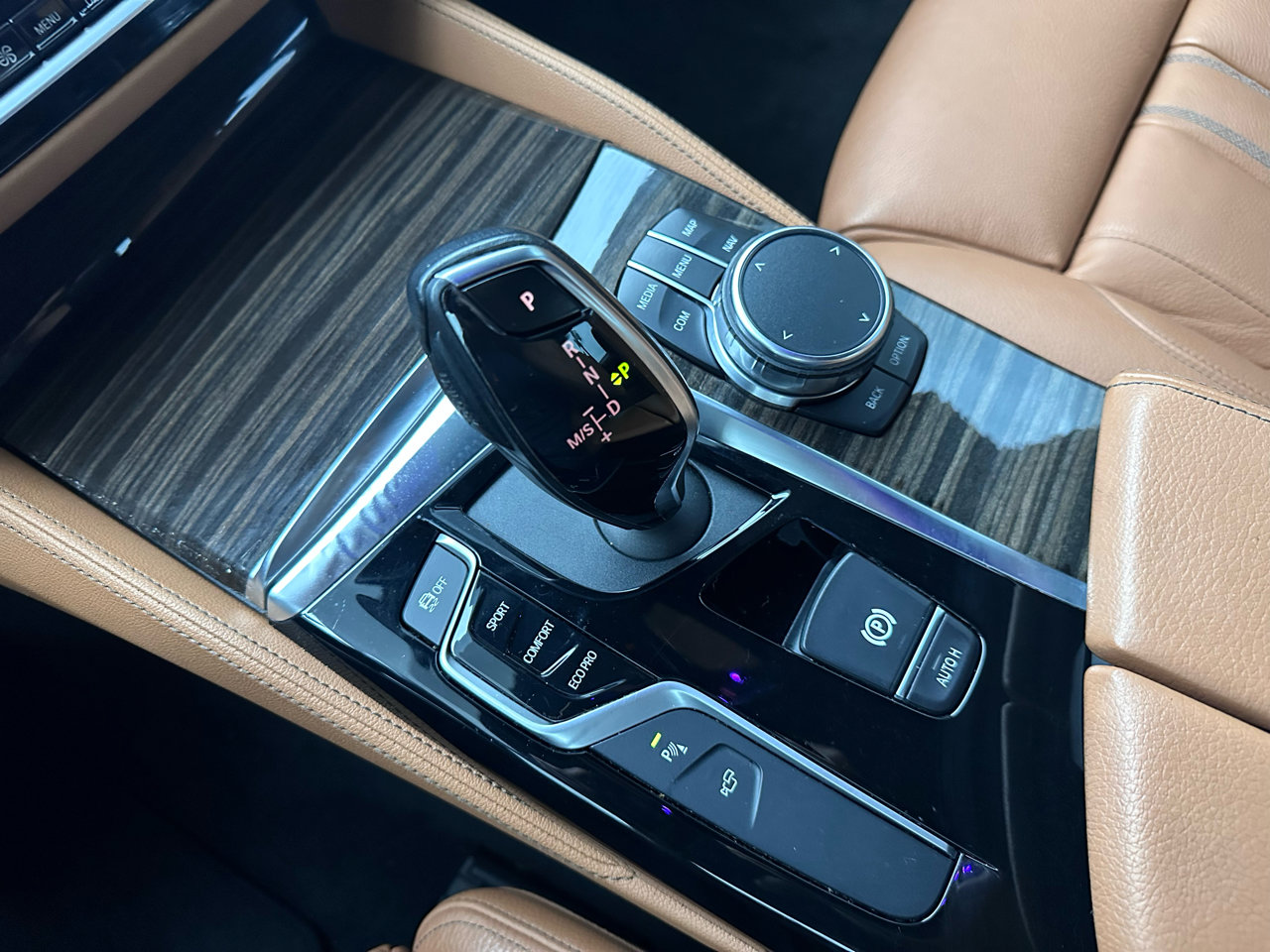 Used 2019 BMW 530i w/ M Sport Package image 34