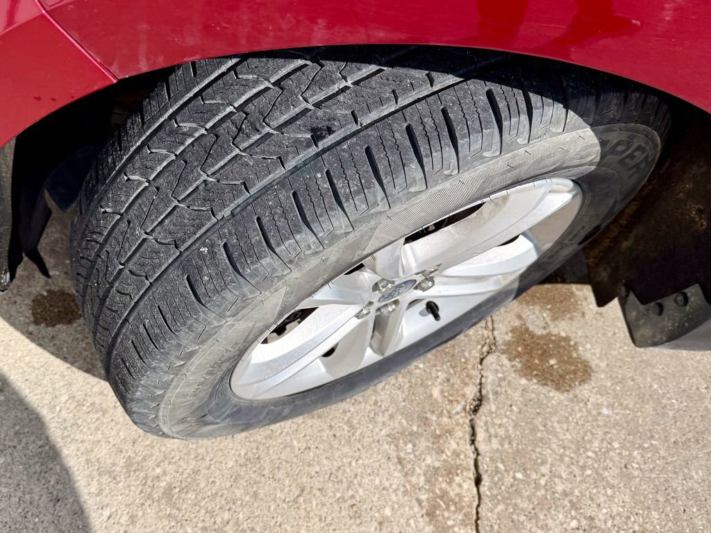 Certified 2019 Ford Edge SEL w/ Equipment Group 201A image 11