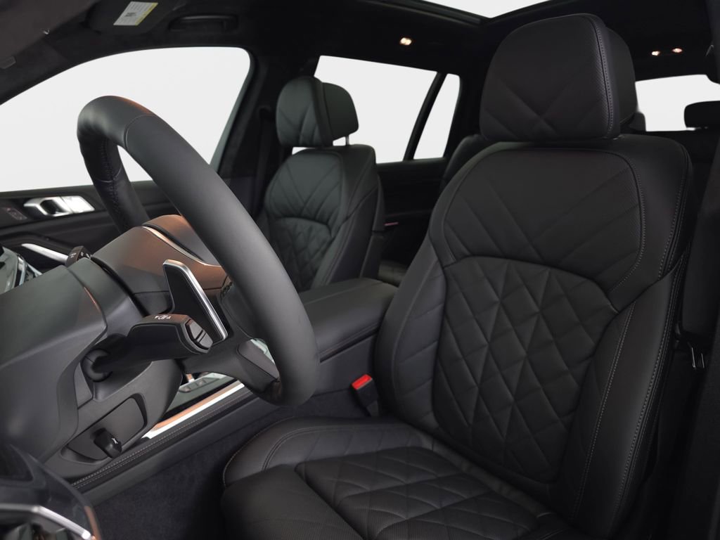 New 2026 BMW X7 xDrive40i w/ M Sport Package image 16