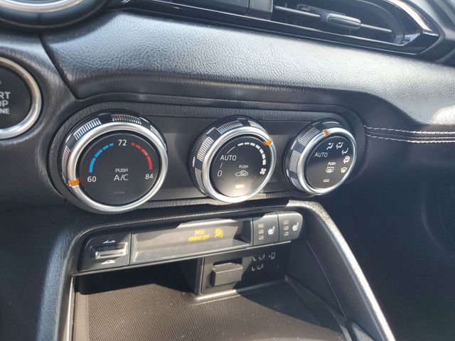 Used 2022 MAZDA MX-5 Miata RF Grand Touring image 16