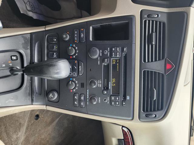 Used 2004 Volvo S60 2.4 image 19