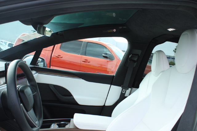 Used 2024 Tesla Model X AWD/4WD image 27