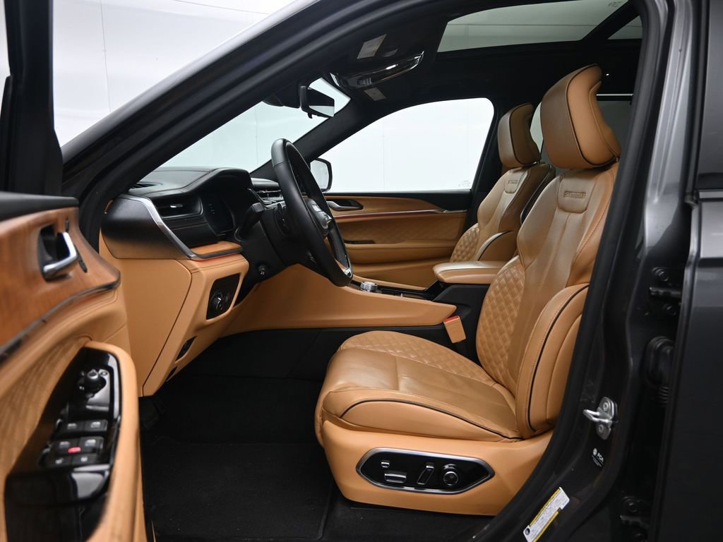 Used 2021 Jeep Grand Cherokee L Summit image 25