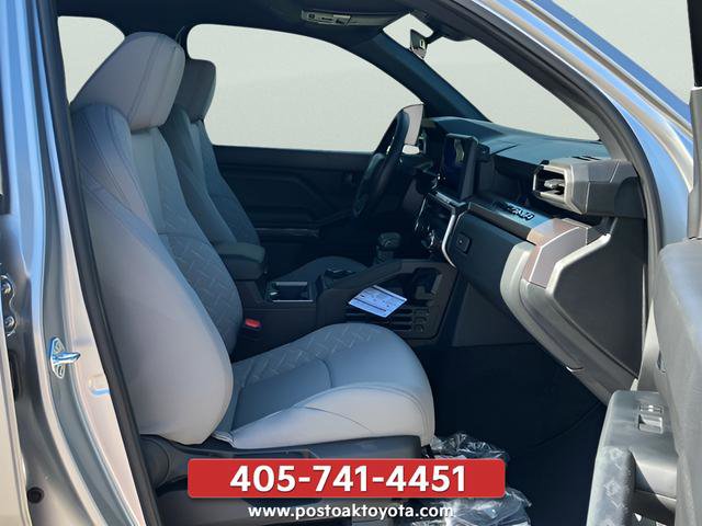 Used 2026 Toyota Tacoma SR5 AWD/4WD image 14
