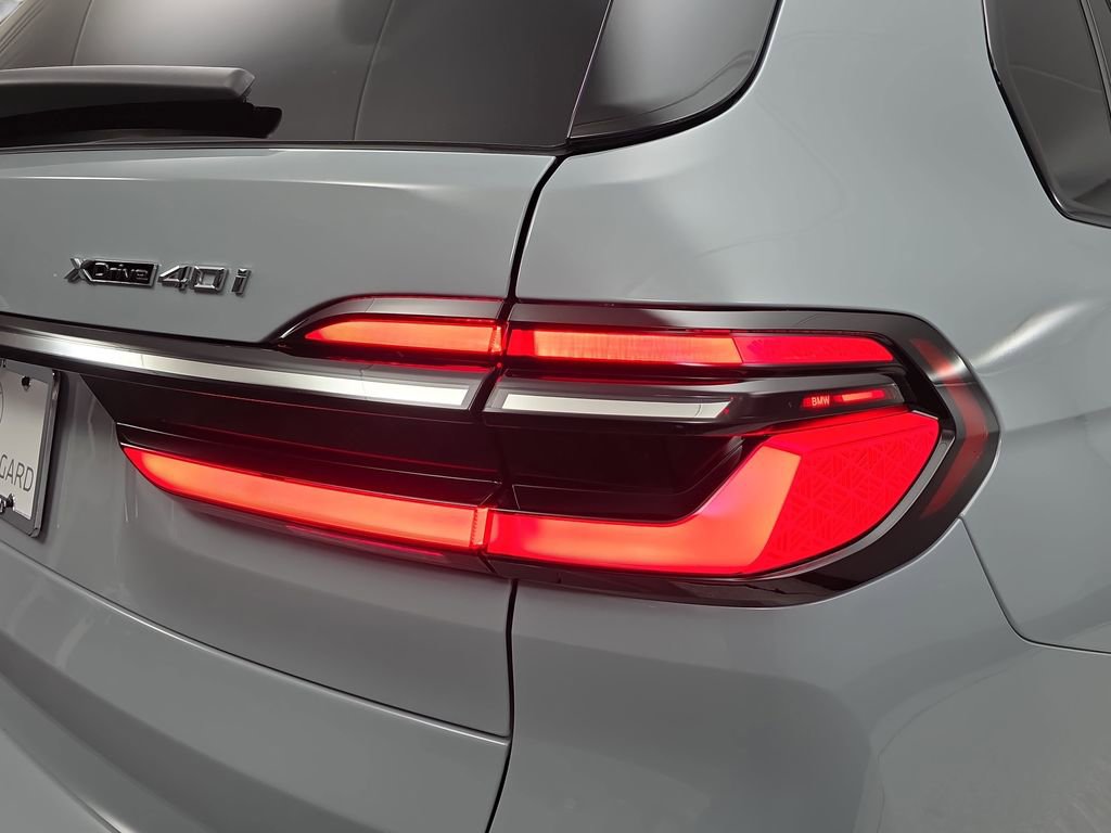 New 2026 BMW X7 xDrive40i image 34