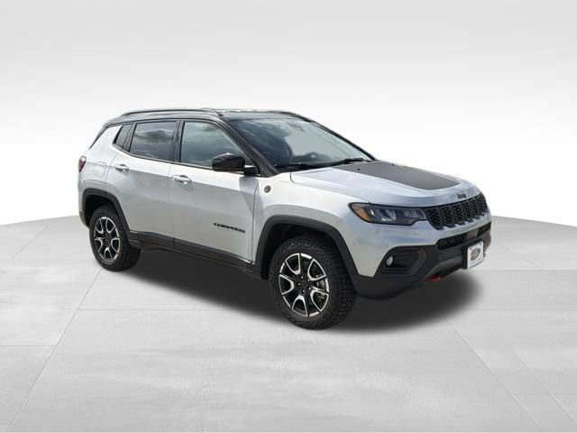 New 2026 Jeep Compass Trailhawk w/ Trailer Tow Group AWD/4WD image 7