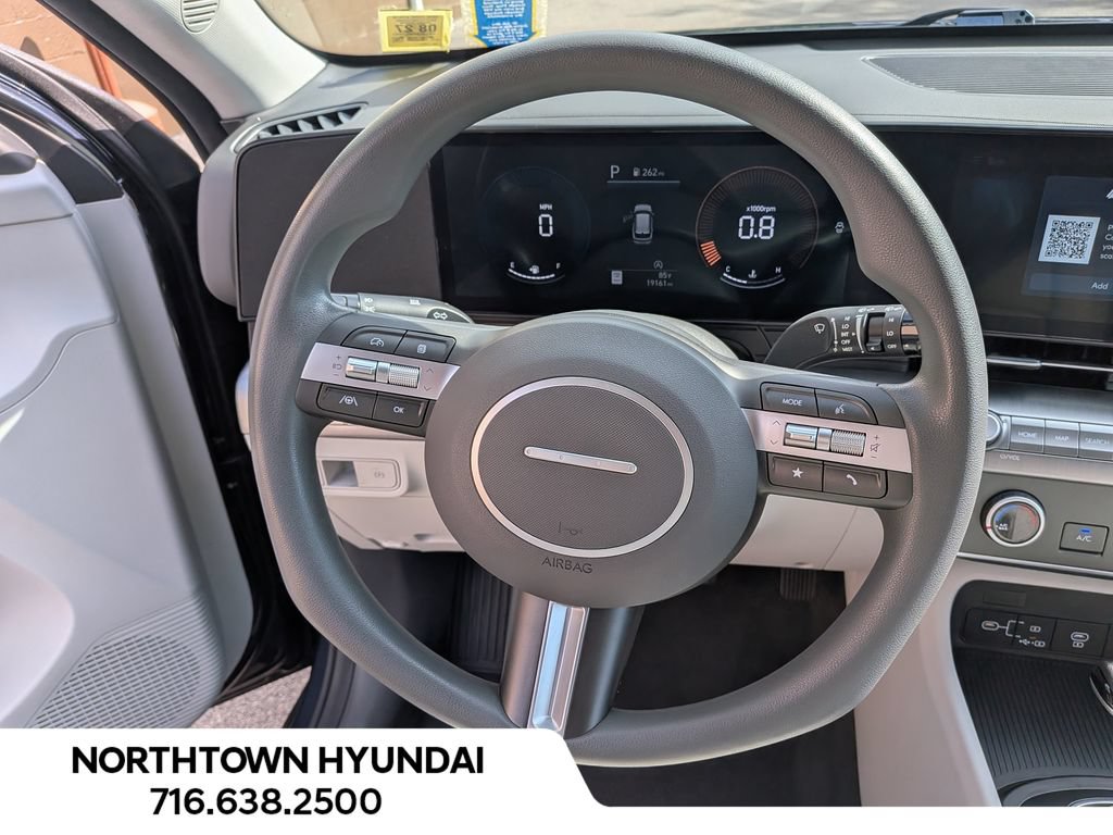 Certified 2024 Hyundai Kona SE AWD/4WD image 7