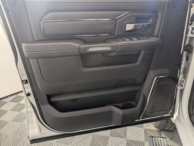 Used 2024 RAM 2500 Limited image 10