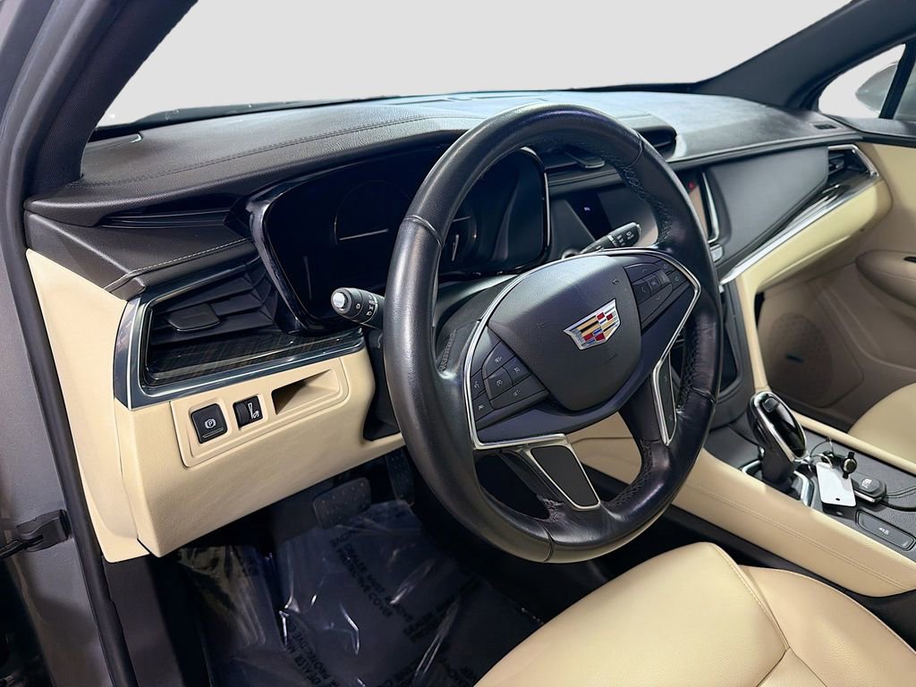 Used 2018 Cadillac XT5 FWD image 9
