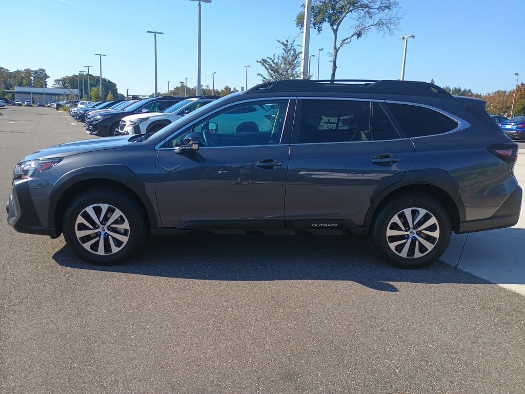 Certified 2025 Subaru Outback Premium image 8
