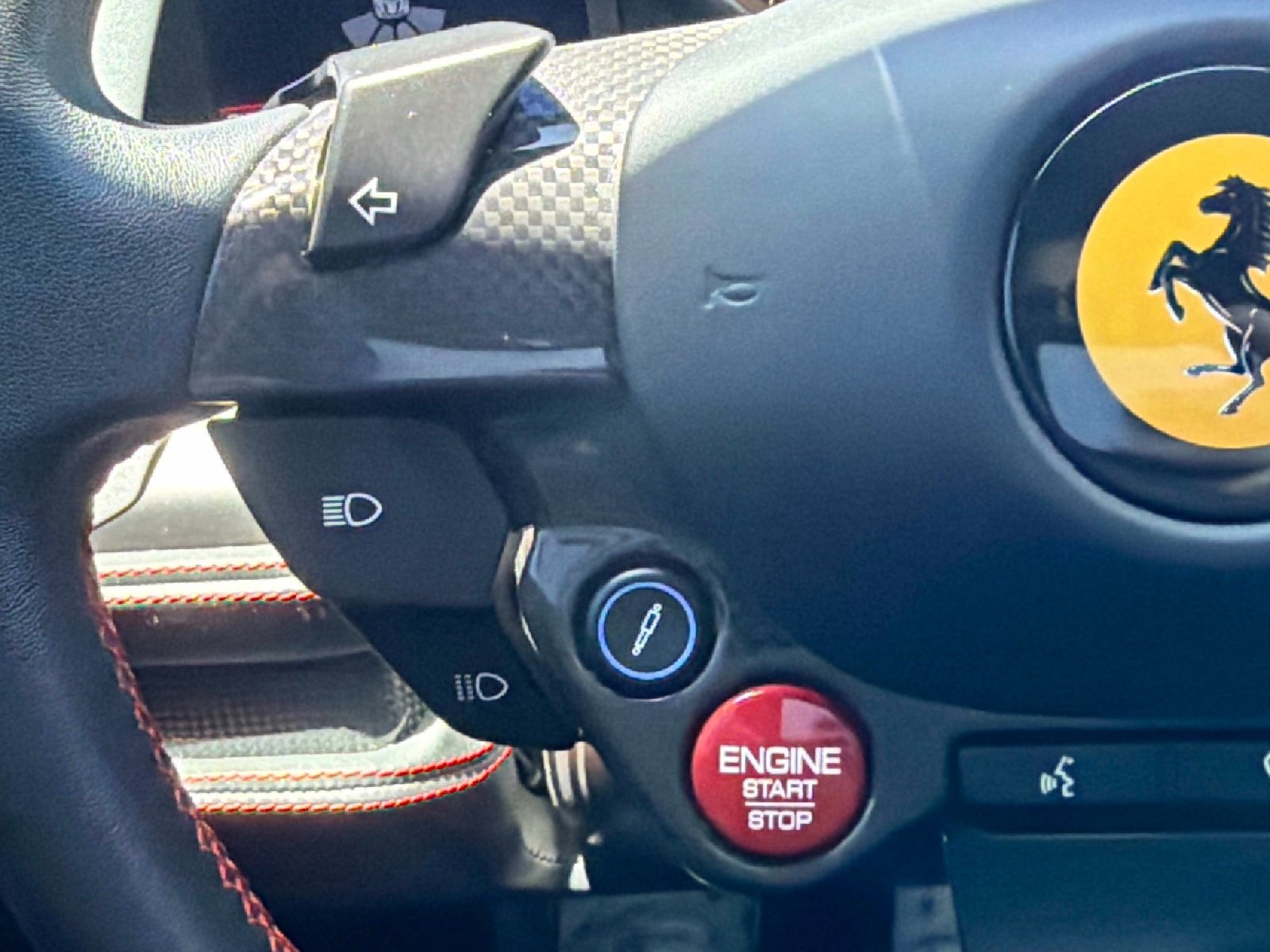 Used 2021 Ferrari F8 Tributo image 36