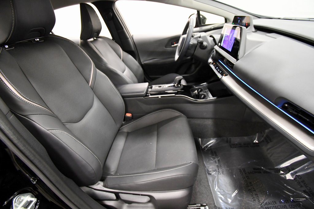 Used 2024 Toyota Prius XLE image 17