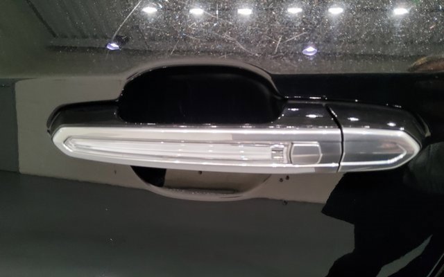 Used 2024 Cadillac XT4 Premium Luxury image 13