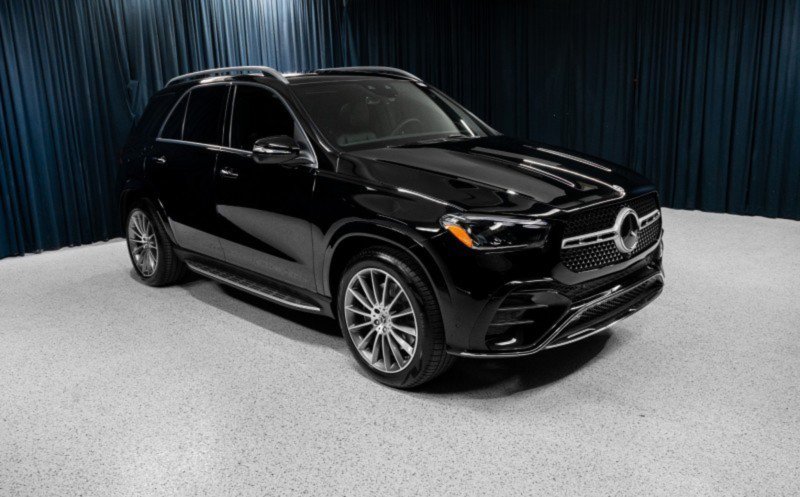 Certified 2026 Mercedes-Benz GLE 450 4MATIC image 3
