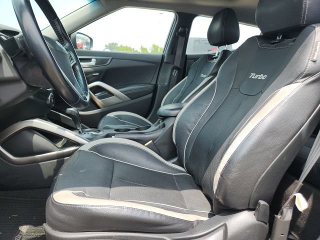 Used 2015 Hyundai Veloster Turbo w/ Option Group 04 FWD image 18