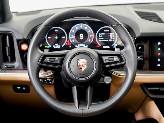 Certified 2025 Porsche Cayenne image 13