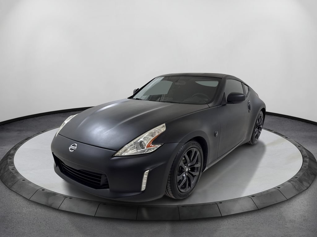 Used 2016 Nissan 370Z Coupe RWD image 1