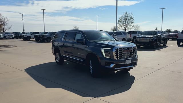 New 2026 GMC Yukon XL Denali w/ Sun & Power Step Package RWD image 3