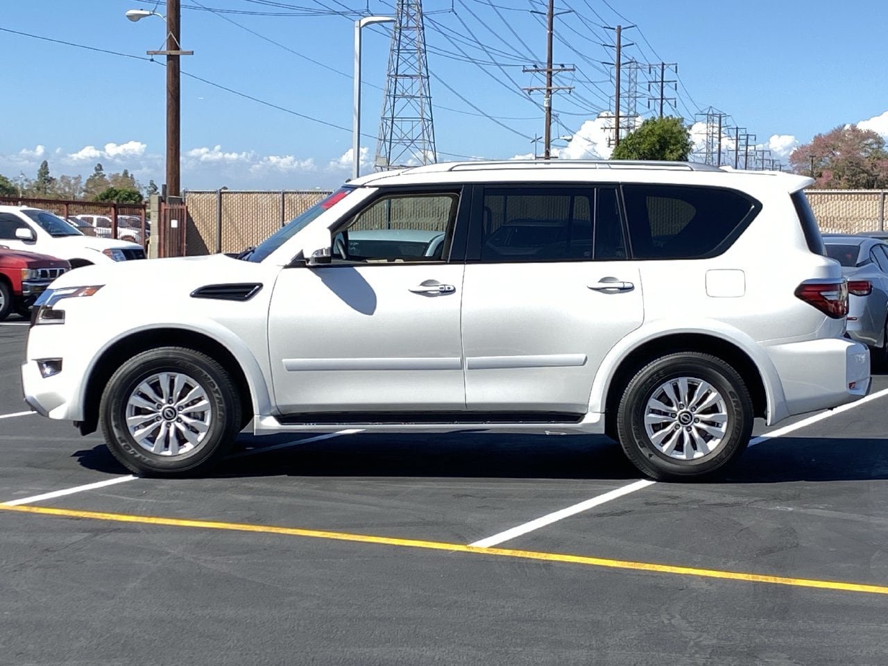 Certified 2024 Nissan Armada SV w/ Cargo Package RWD image 3