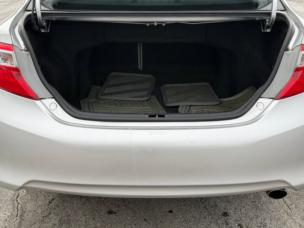 Used 2014 Toyota Camry XLE image 7