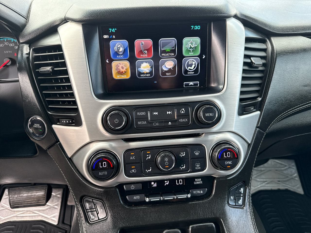 Used 2017 GMC Yukon XL SLT image 25