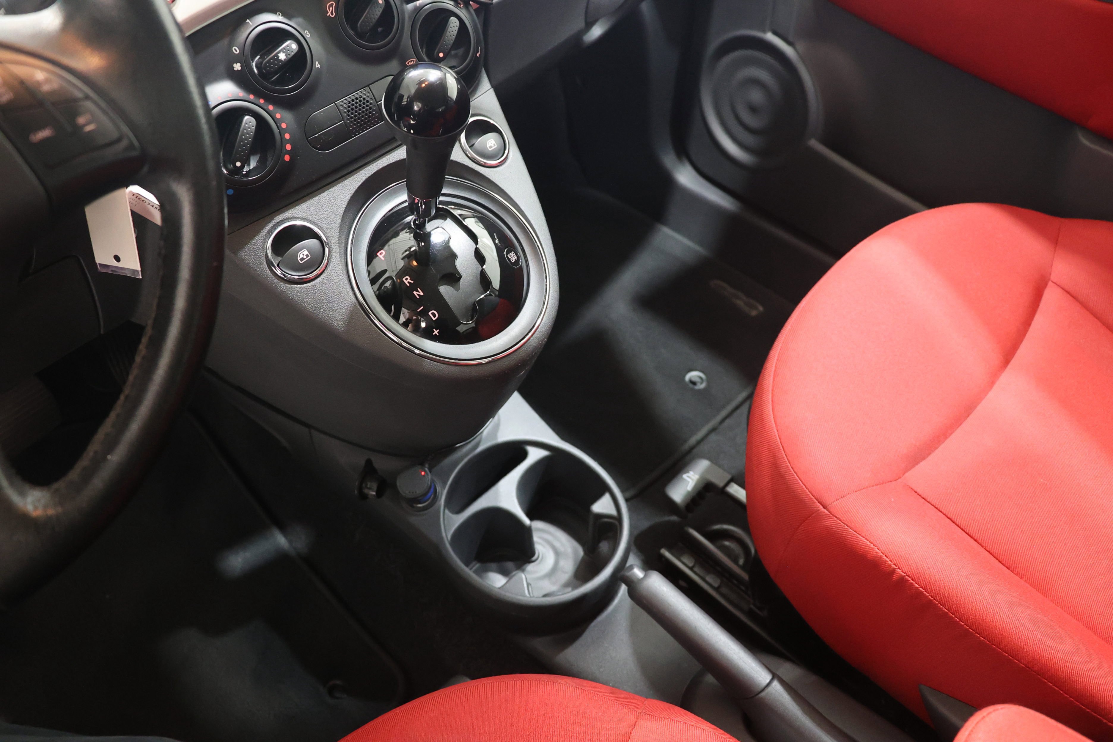 Used 2012 FIAT 500 Pop FWD image 25