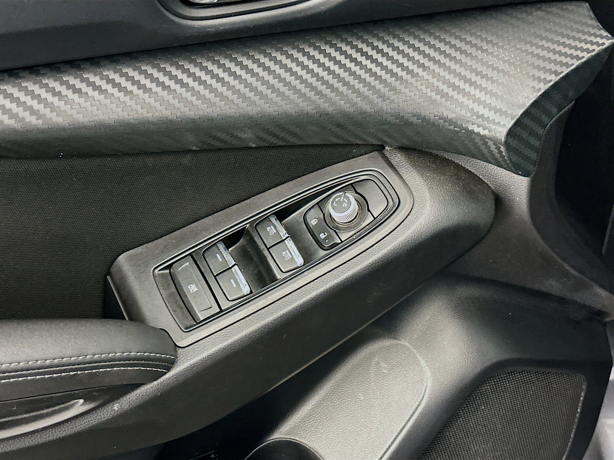 Used 2025 Subaru Ascent Premium image 15