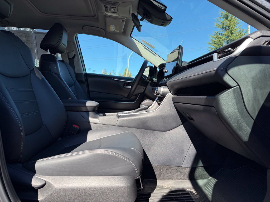 Used 2024 Toyota RAV4 XLE Premium w/ Weather Package AWD/4WD image 20