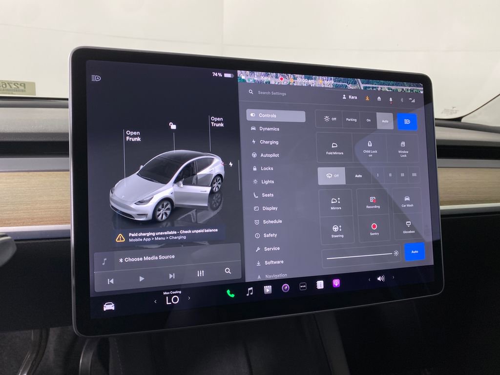 Used 2022 Tesla Model Y Long Range image 17