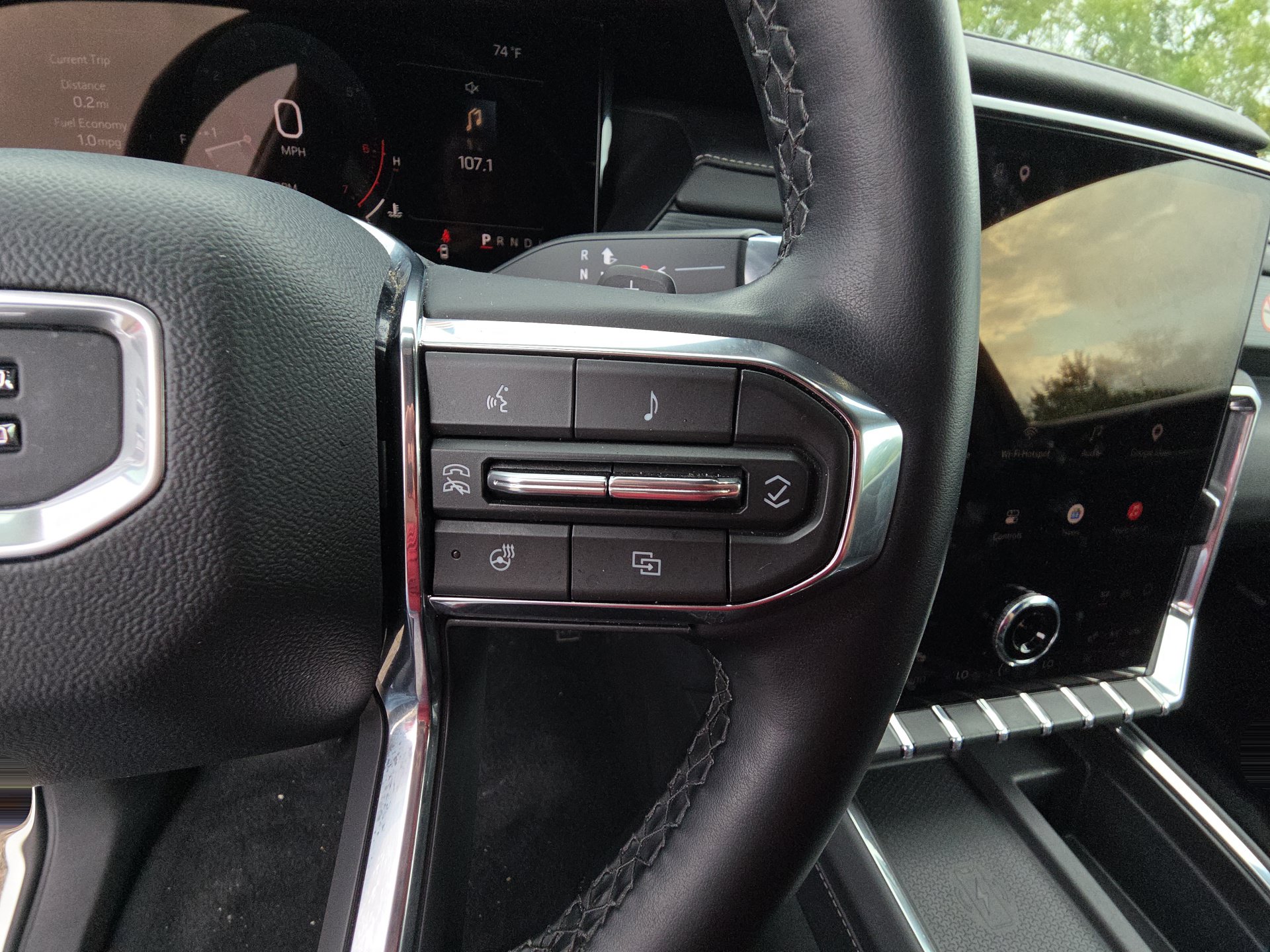 Used 2026 GMC Acadia Elevation w/ Elevation Premium Package FWD image 19