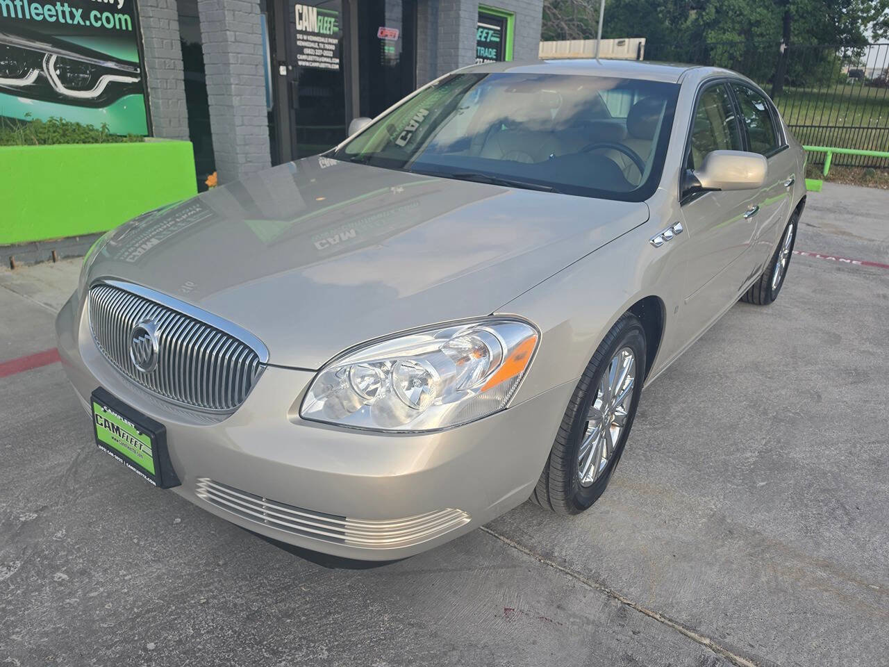 Used 2009 Buick Lucerne CXL w/ Driver Confidence Package image 3