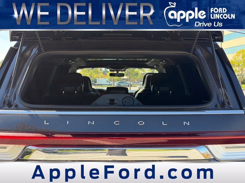 Used 2024 Lincoln Navigator L Reserve AWD/4WD image 10
