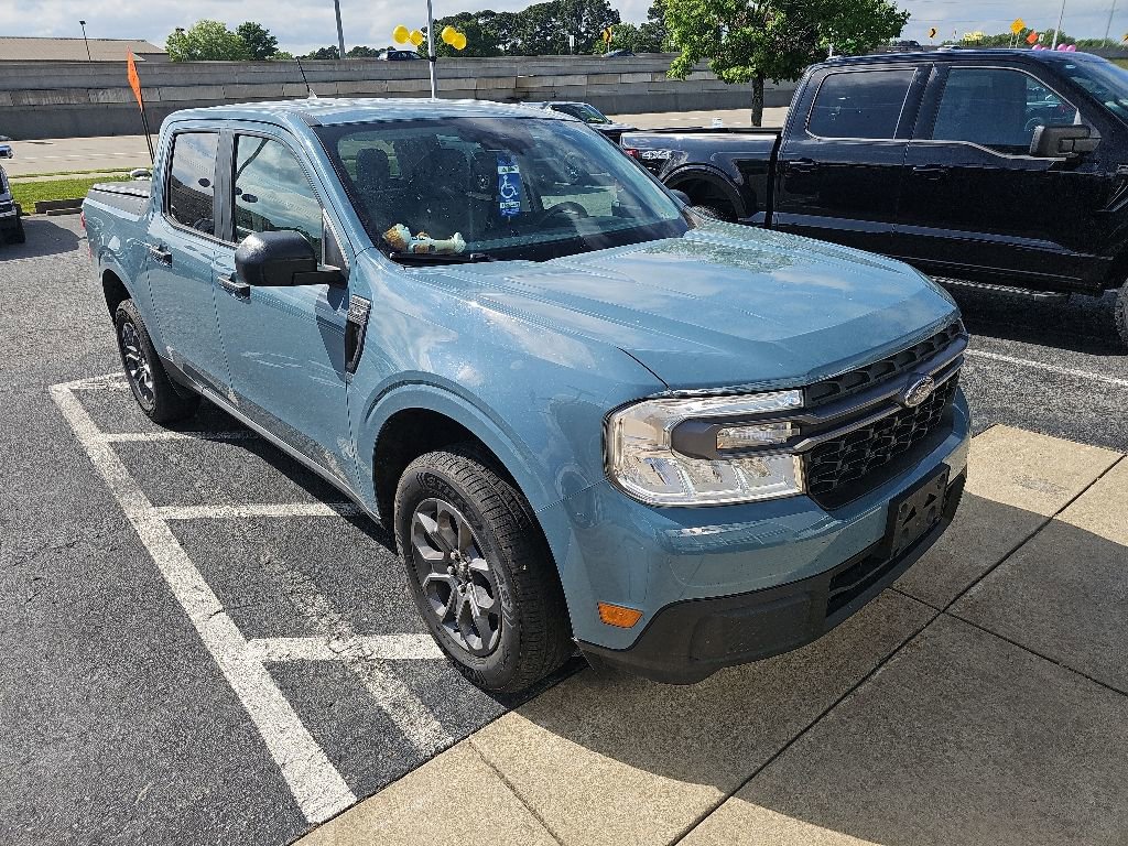 Used 2023 Ford Maverick XLT FWD image 6